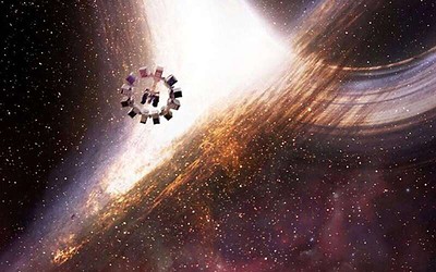 Voyager dans un trou noir avec Interstellar
